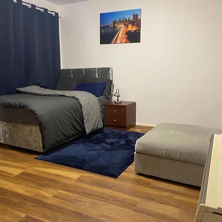 Double En-Suite Rooms Nevendon Εξωτερικό φωτογραφία